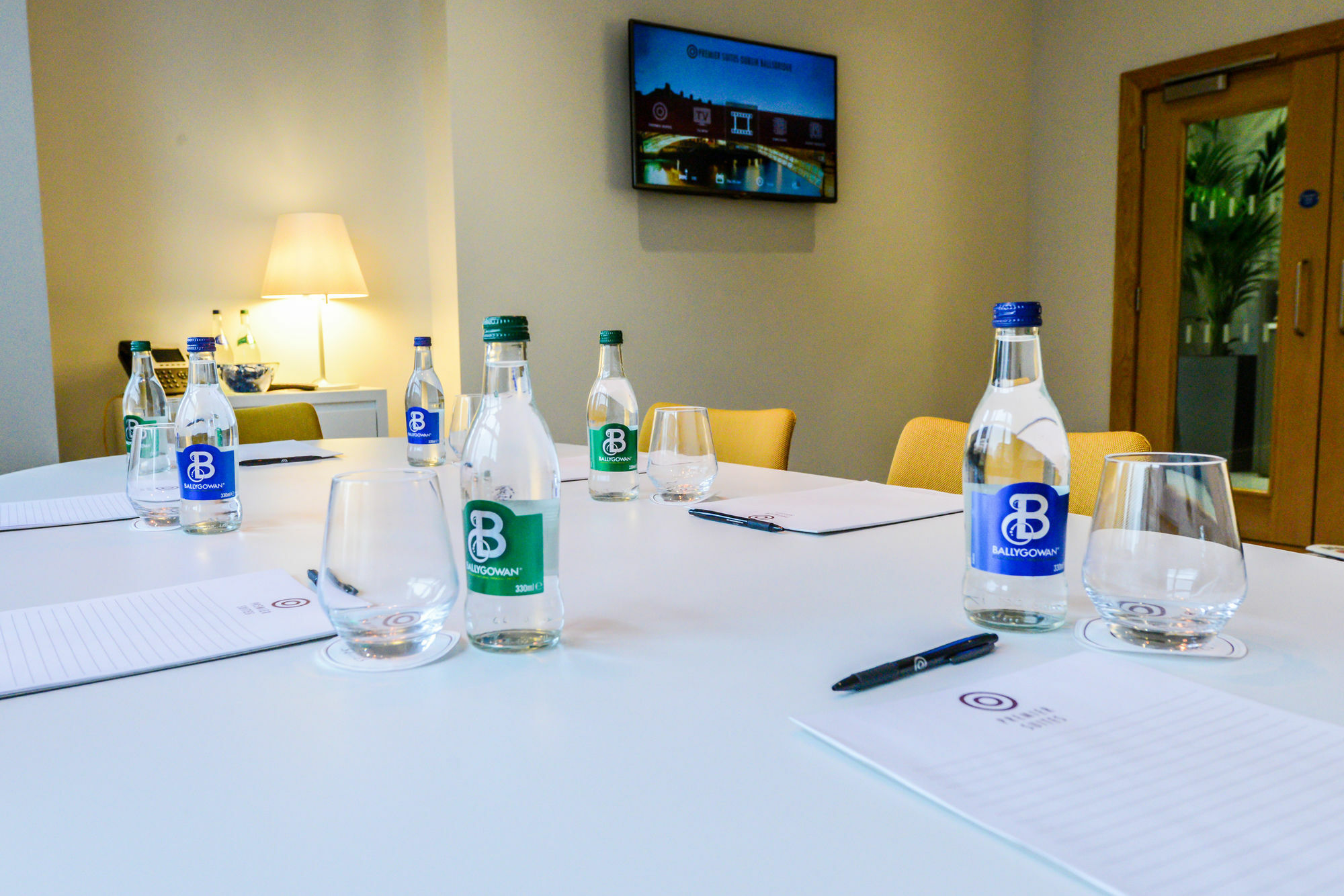 Premier Suites Dublin, Ballsbridge Buitenkant foto